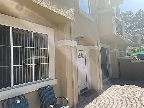 2nd image of 9 Theatre Ln
