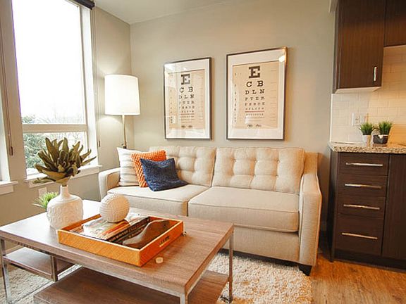 4th image of 411 SE 14th Ave APT 107