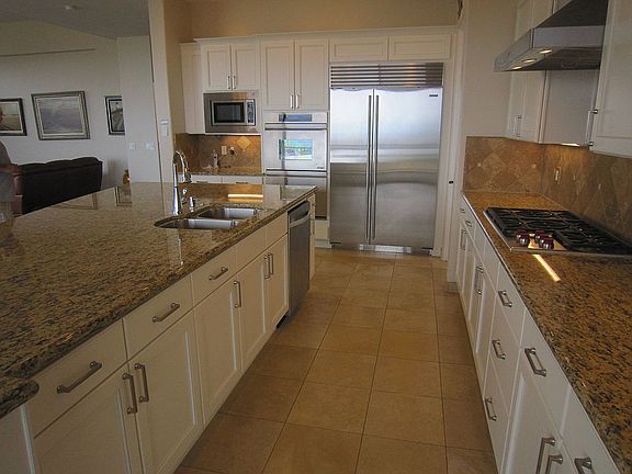 3rd image of 10915 N Mountain Vista Ct