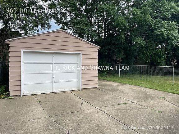 3rd image of 961 Triplett Blvd