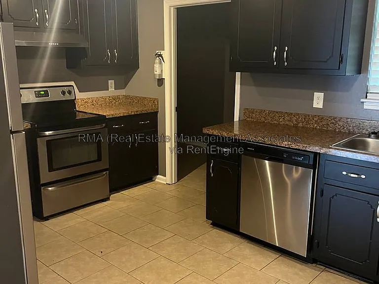 121 Hillpine Trl #A — Photo 5