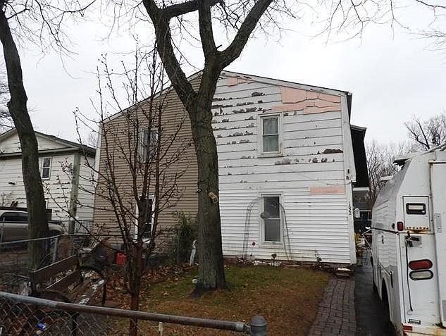 2nd image of 1622 11th St