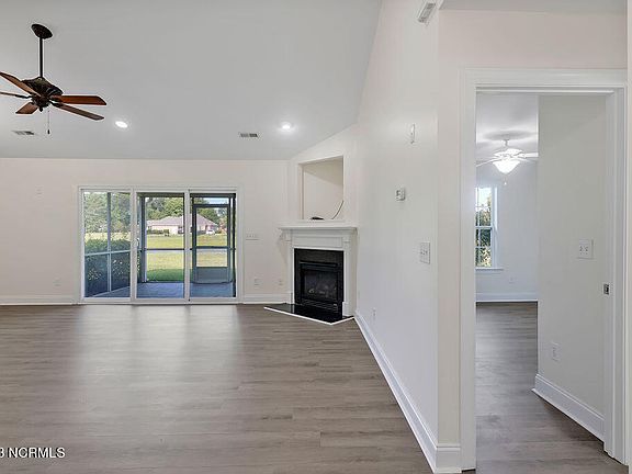 3rd image of 201 N Palm Drive