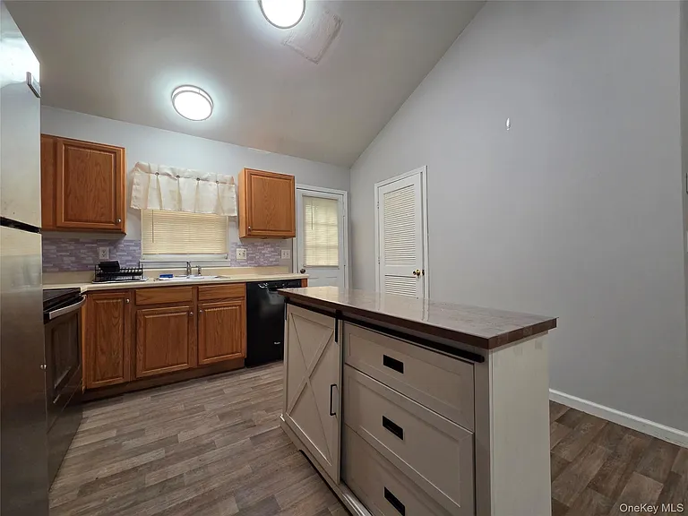 706 Tower Ave #B — Photo 11
