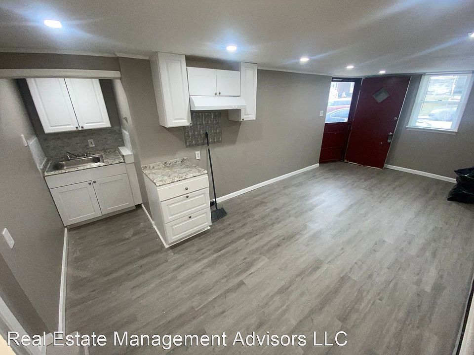 2nd image of 131 S Macdade Blvd #Basement