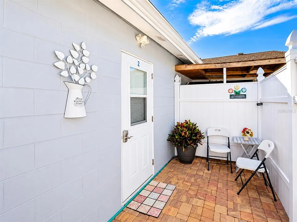111 Cuautla Way #2