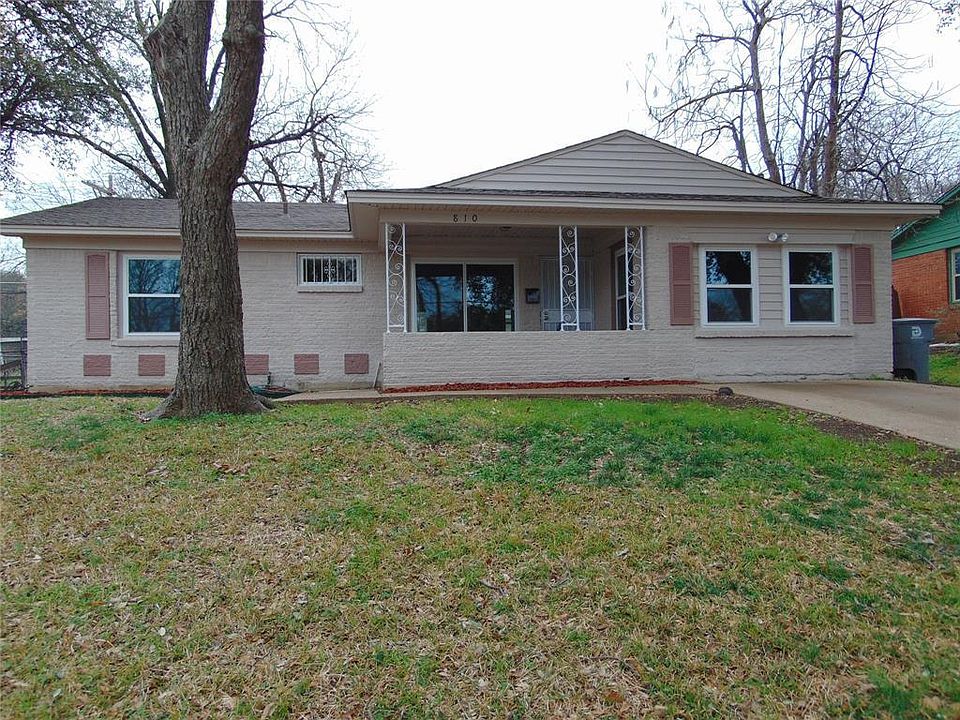 1st image of 810 Bluewood Dr