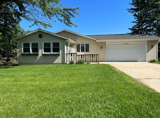 28052 Buena Vista Dr, Rock Falls, IL 61071