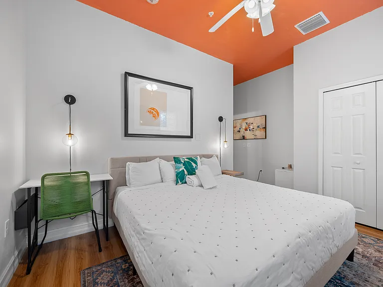 6609 La Jolla St #5 — Photo 3