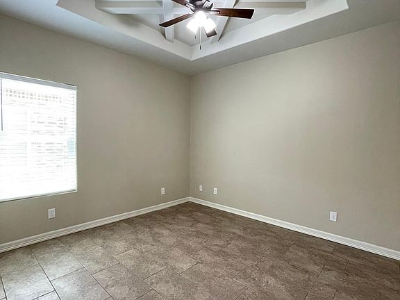 5th image of 522 S Kentucky St #1