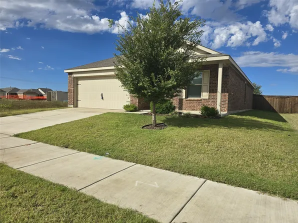 14017 Ilderton St, Pilot Point, TX 76258