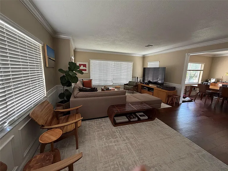 2892 S Le Jeune Rd #2892 — Photo 20