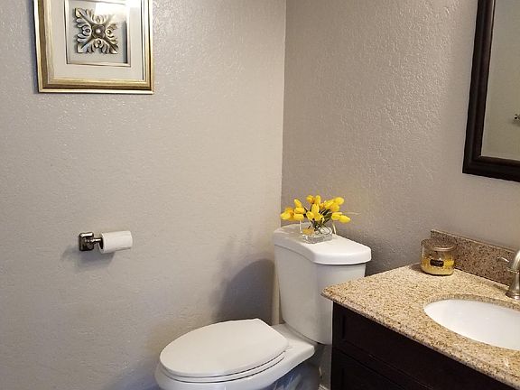 5th image of 3555 Monair Dr