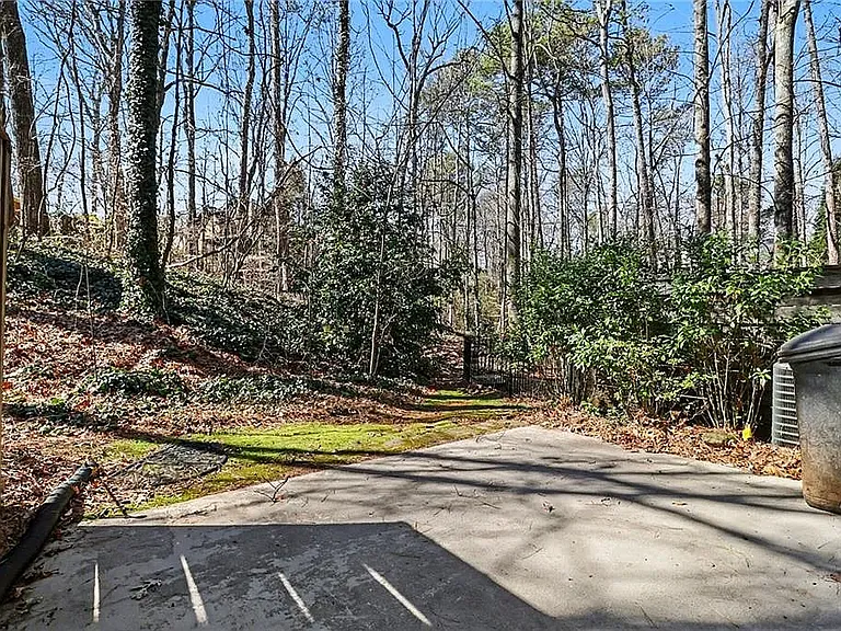 7950 Colquitt Rd — Photo 22