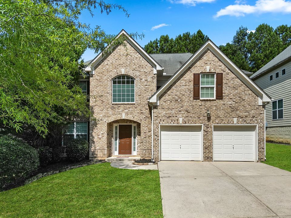 1st image of 404 Simonton Oak Ln