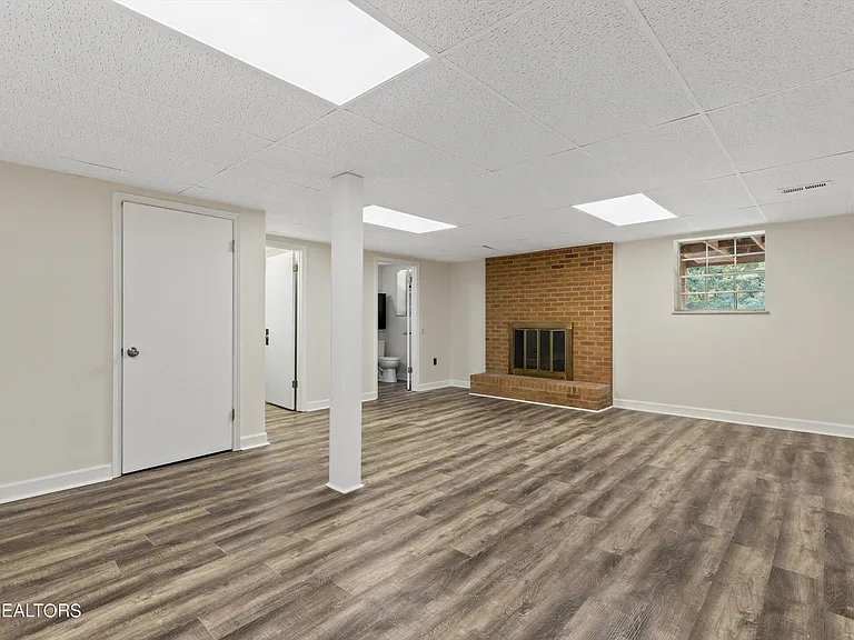 3037 Marvin Cir — Photo 20