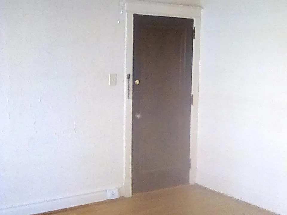 1015 Hi Pointe Pl #6