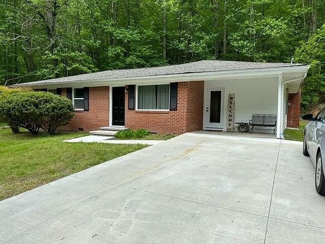 1st image of 42 Carpenter Ln