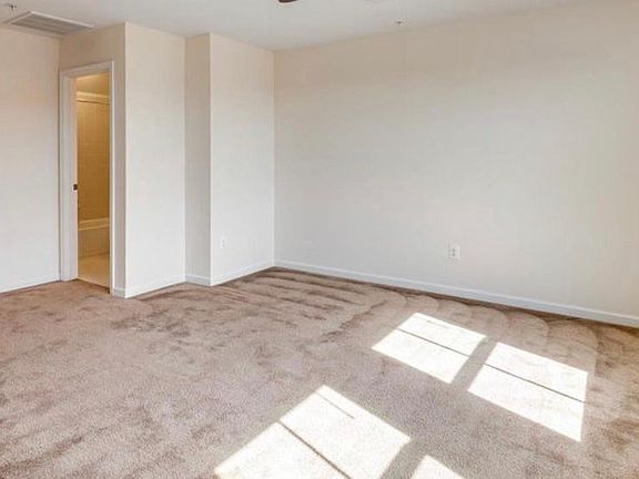 Master bedroom with walk in closet in the 4th floor