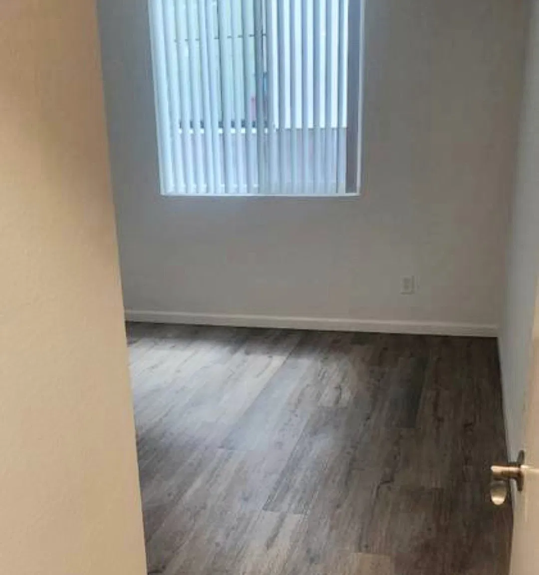 4276 S Centinela Ave — Photo 3