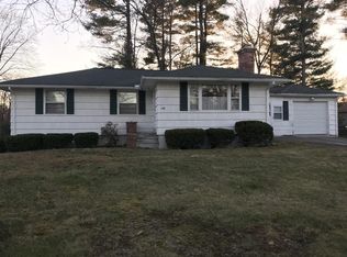 148 Glenoak Dr, Springfield, MA 01129