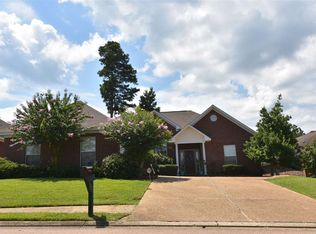 107 Apple Blossom Dr, Brandon, MS 39047
