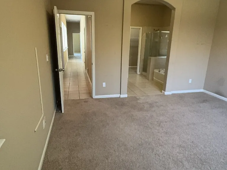 397 Noble Dr — Photo 9
