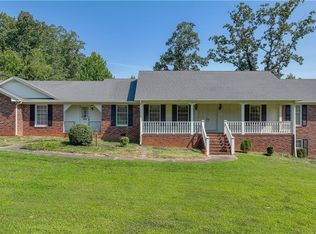 822 Monroe Ave, Asheboro, NC 27205