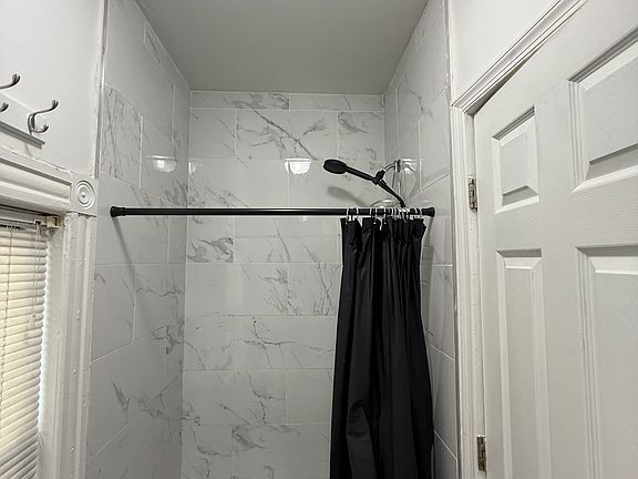 5th image of 271 Ege Ave