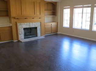 29019 Shadow Valley Ln, Saugus, CA 91390