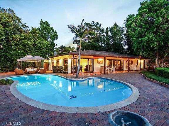 4th image of 3701 Royal Meadow Rd