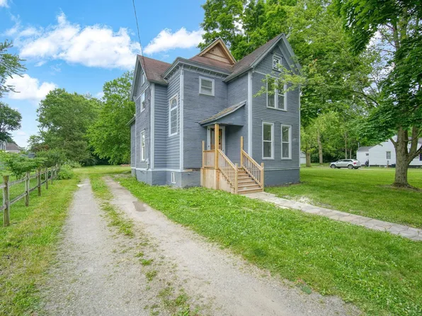 433 Allis St, Adrian, MI 49221