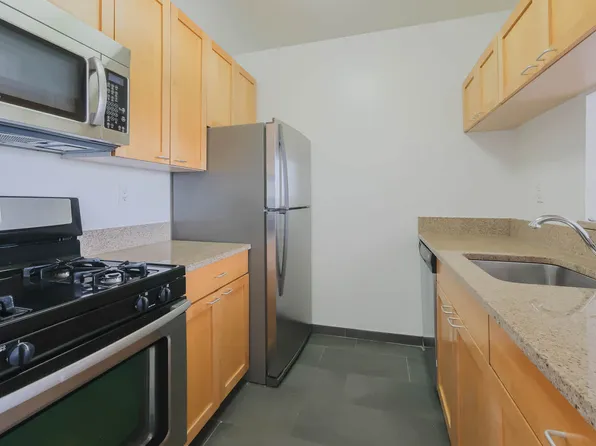 305 West 50th Street 22L image 57 of 58