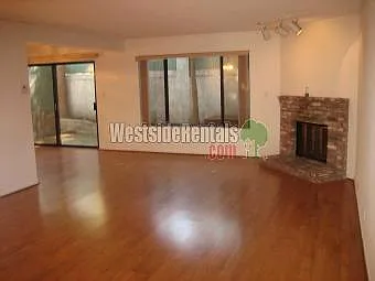 3 bed, 2.5 bath, 1600 sqft, $6,300 — Photo 4