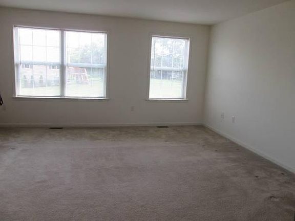 5th image of 426 Mercury Dr