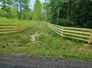 205 Ghost Chicken Rd, Pikeville, TN 37367