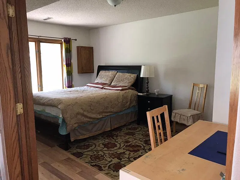3 bed, 1882 sqft, $2,700 — Photo 3