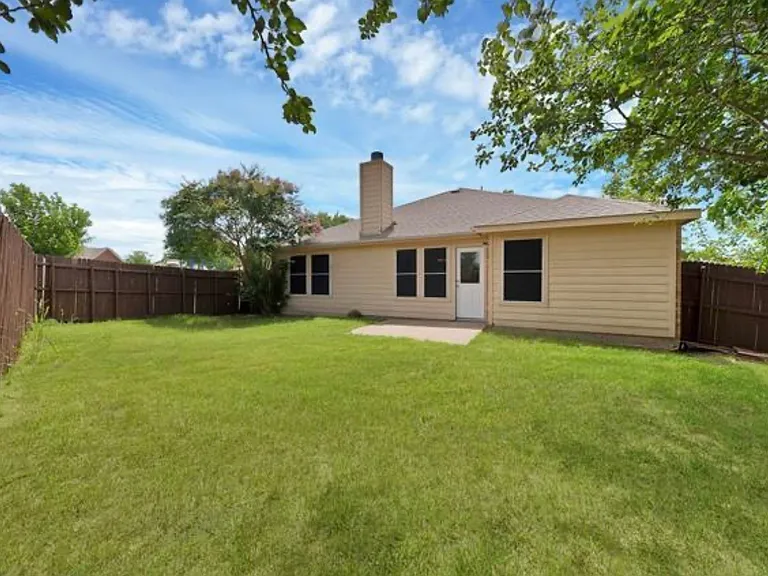1002 Manassas Dr — Photo 33