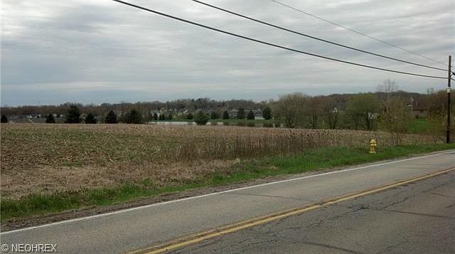 2nd image of 2222 Reimer Rd
