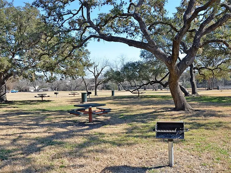 16304 Kicking Bird Dr — Photo 25