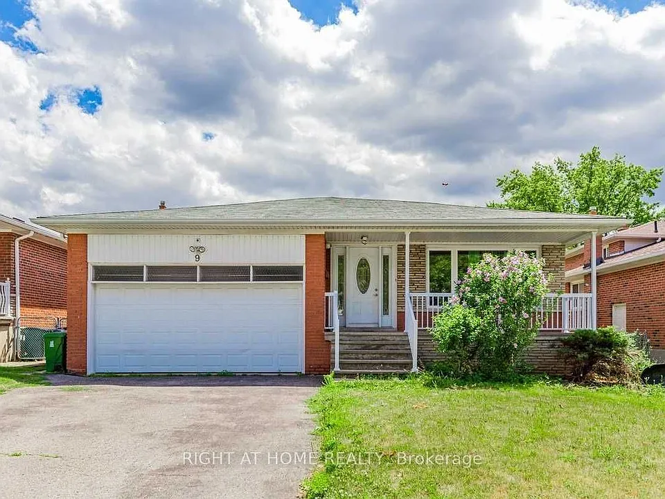 9 Chalet Rd