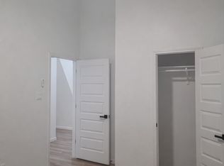 33 Foxshire Ln, Houston, TX 77047