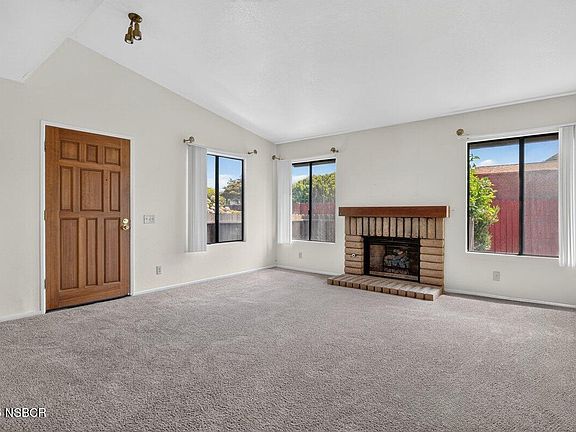 4th image of 1302 W Apricot Ave