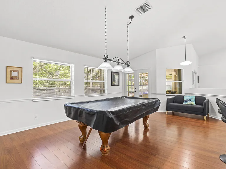 13885 Sheffield St — Photo 15