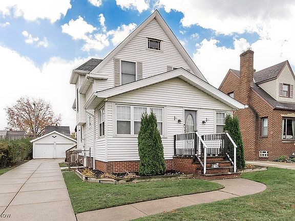 2nd image of 4415 Forestwood Dr