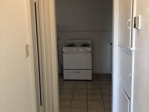 4th image of 83 N McMasters St APT B