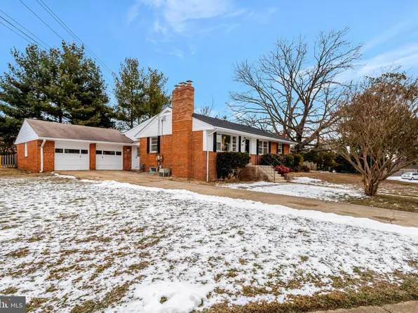 4607 Kling Dr, Alexandria, VA 22312