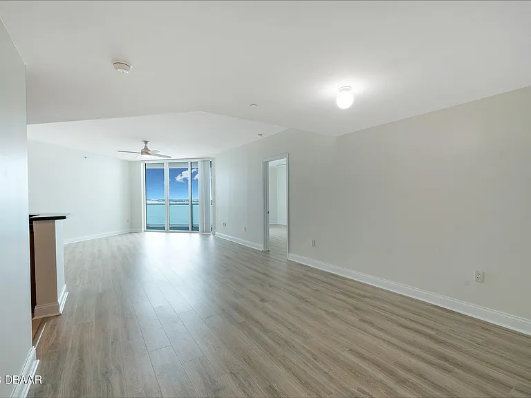 241 Riverside Dr #1006 — Photo 5