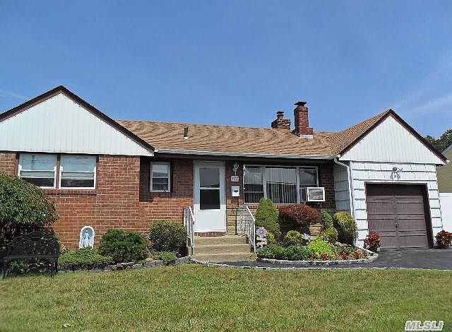 1st image of 171 Jerusalem Ave