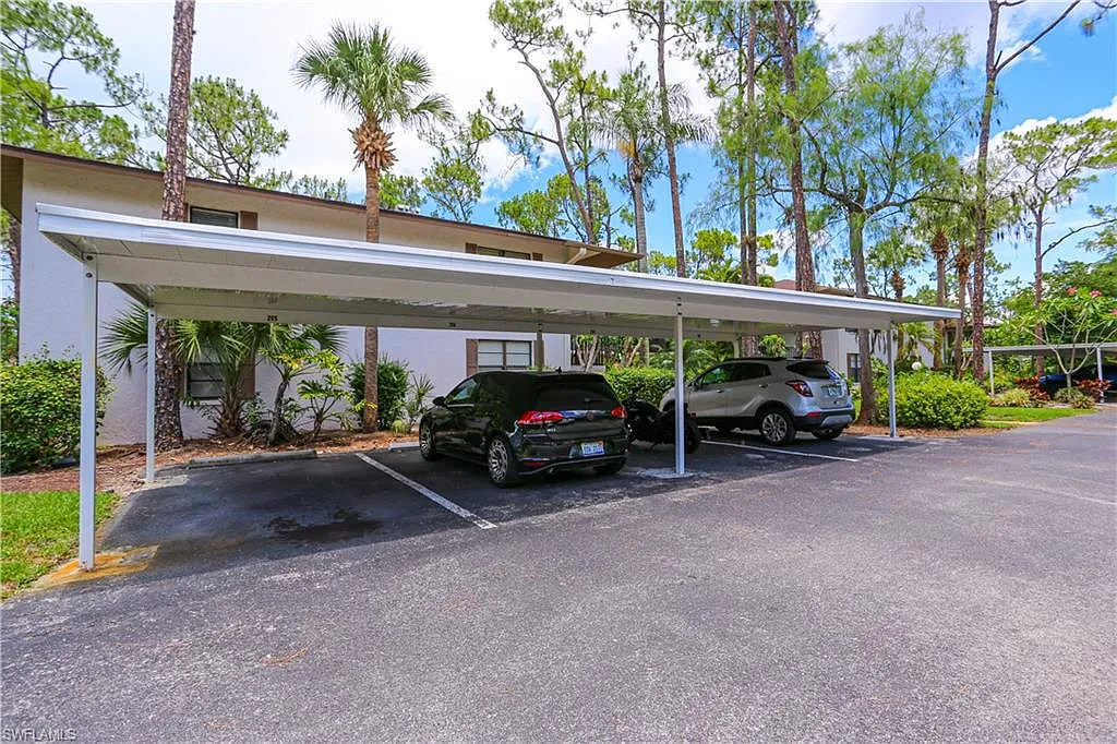 2 bed, 2.0 bath, 1132 sqft, $2,700 — Photo 1